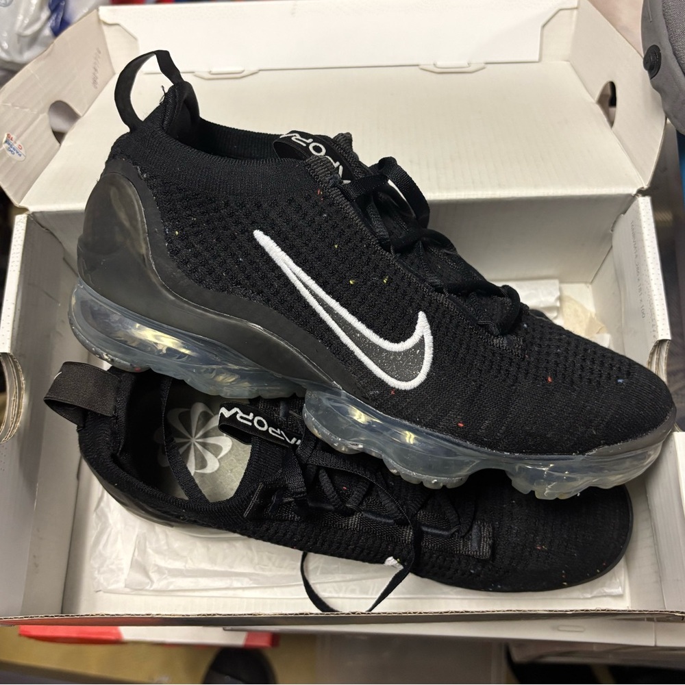 Vapor max size 7.5 worn 2x